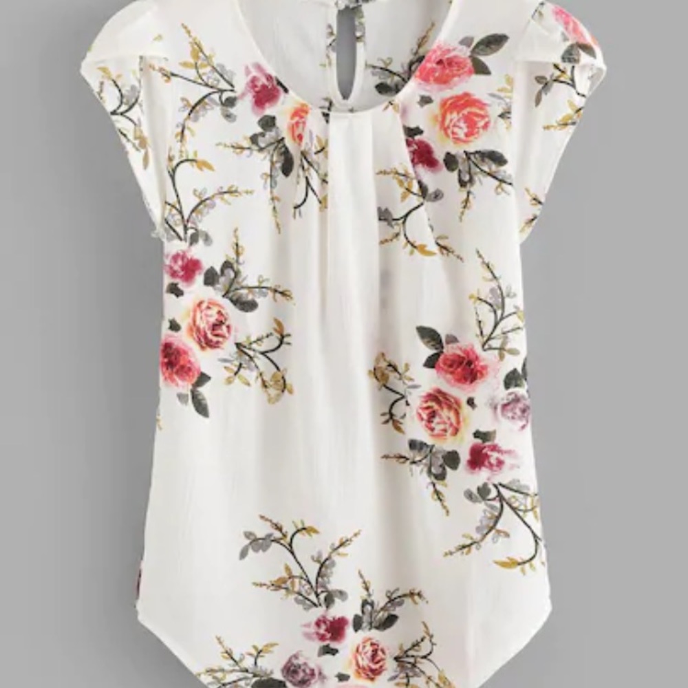 NWOT - SHEIN - Cute lightweight top